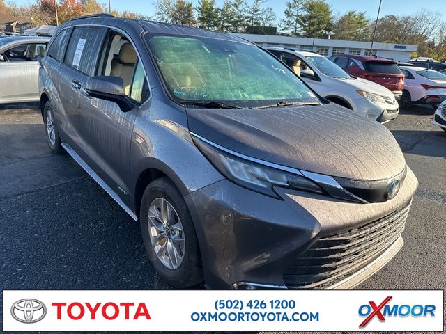 2021 Toyota Sienna XLE