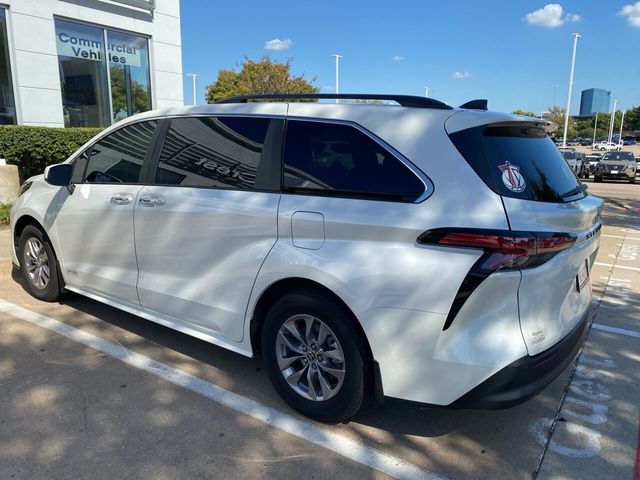 2021 Toyota Sienna XLE