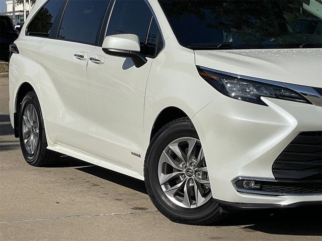 2021 Toyota Sienna XLE