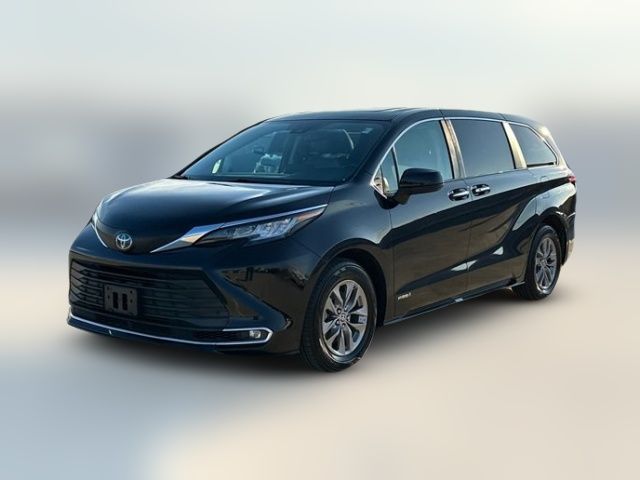 2021 Toyota Sienna XLE