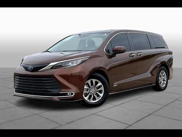 2021 Toyota Sienna XLE