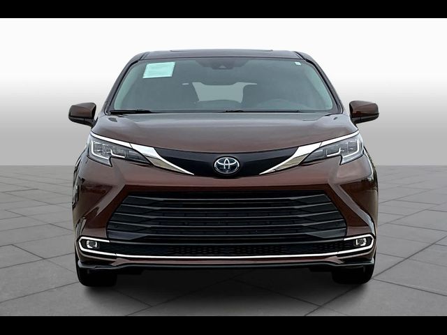 2021 Toyota Sienna XLE