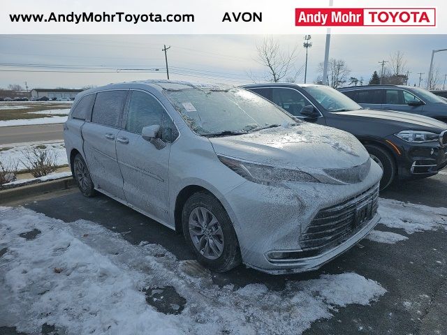 2021 Toyota Sienna XLE