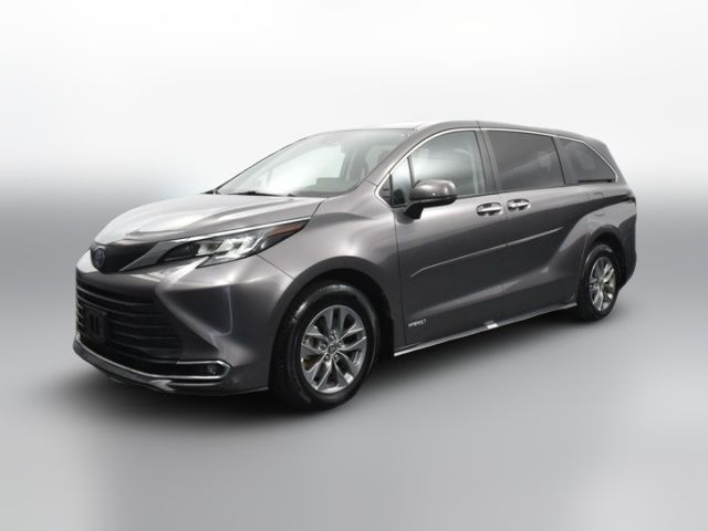 2021 Toyota Sienna XLE