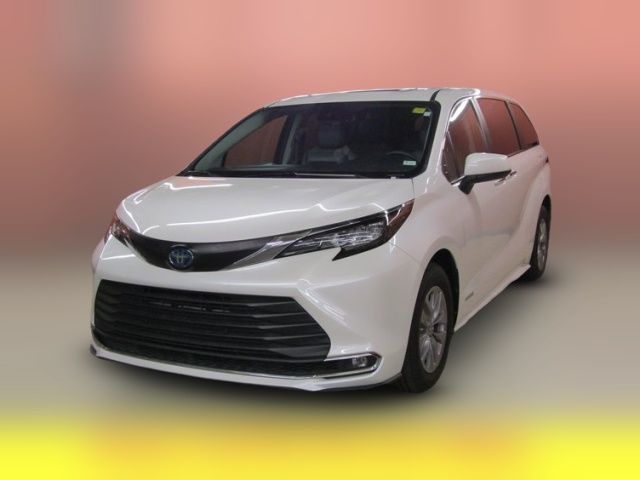 2021 Toyota Sienna XLE