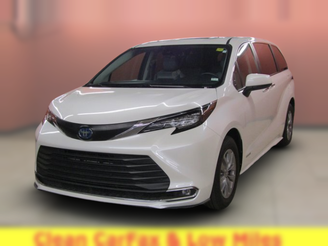 2021 Toyota Sienna XLE