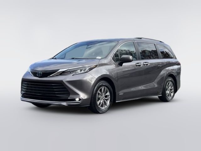 2021 Toyota Sienna XLE