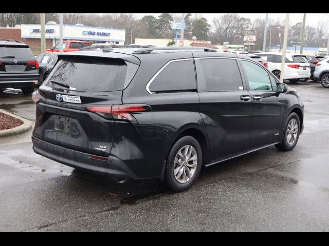 2021 Toyota Sienna XLE