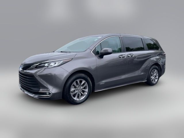 2021 Toyota Sienna XLE