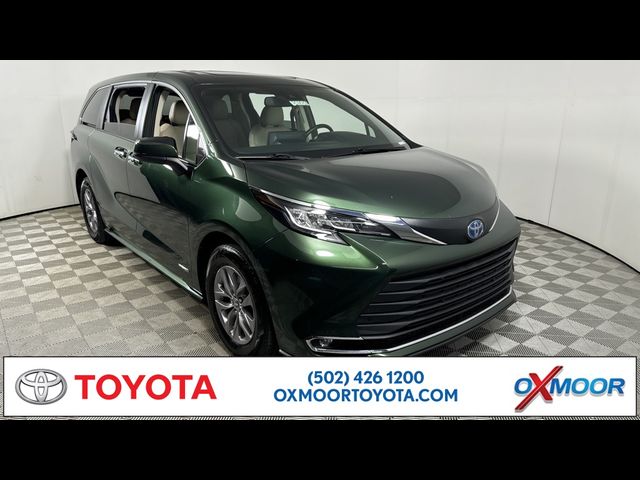 2021 Toyota Sienna XLE