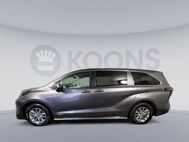 2021 Toyota Sienna XLE