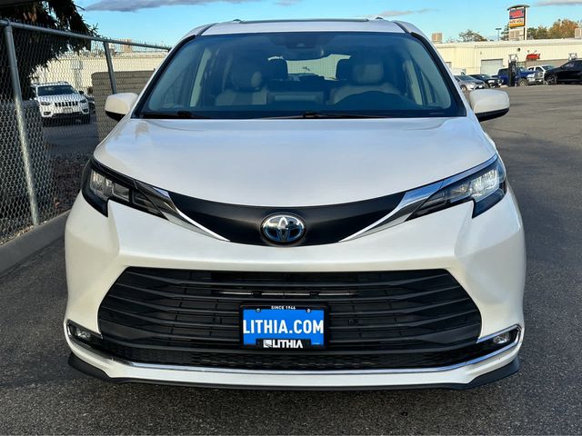 2021 Toyota Sienna XLE