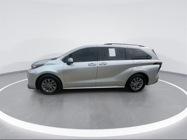 2021 Toyota Sienna XLE