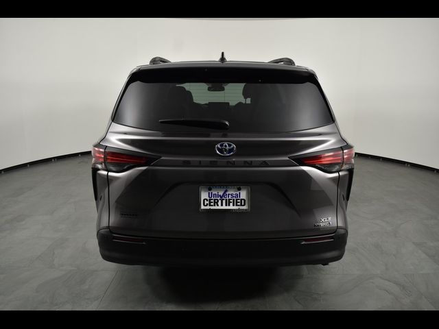 2021 Toyota Sienna XLE