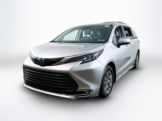 2021 Toyota Sienna XLE