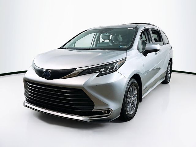 2021 Toyota Sienna XLE