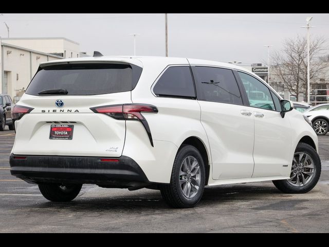 2021 Toyota Sienna XLE