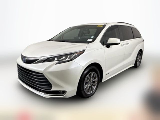 2021 Toyota Sienna XLE