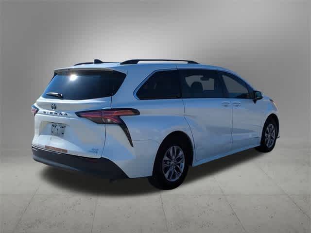 2021 Toyota Sienna XLE