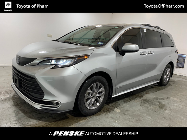 2021 Toyota Sienna XLE