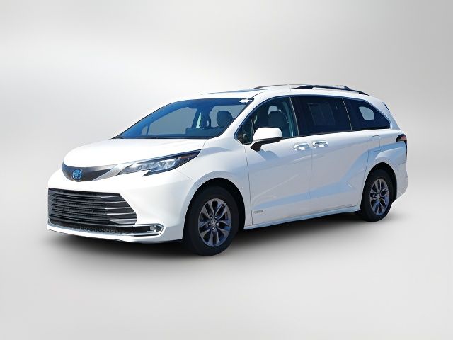 2021 Toyota Sienna XLE