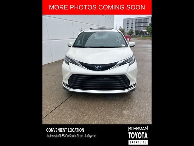 2021 Toyota Sienna XLE