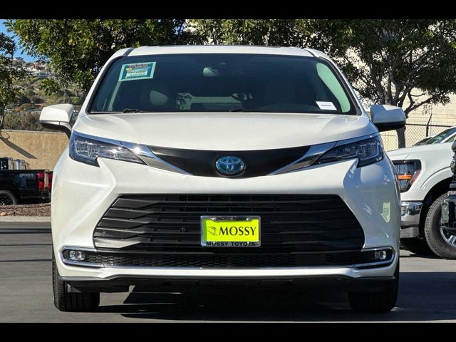 2021 Toyota Sienna XLE