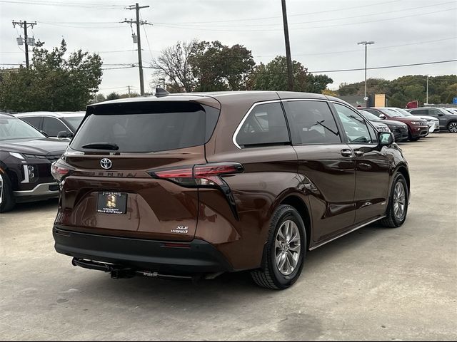 2021 Toyota Sienna XLE