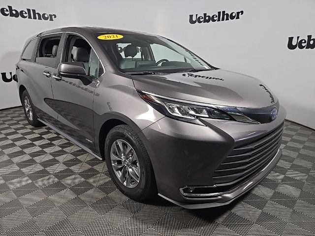 2021 Toyota Sienna XLE