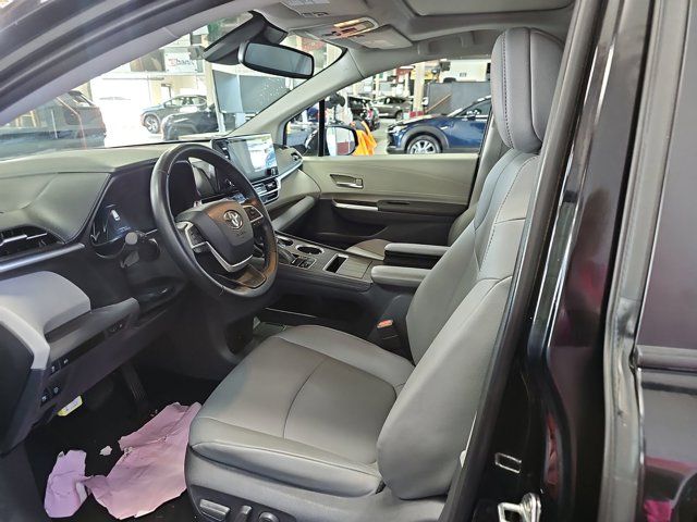 2021 Toyota Sienna XLE