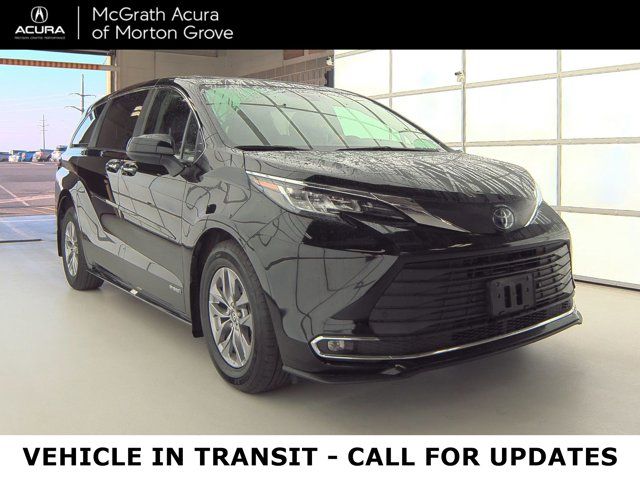 2021 Toyota Sienna XLE