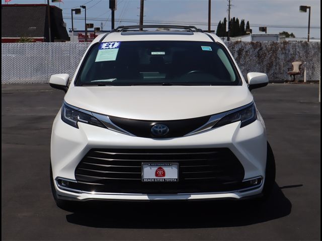 2021 Toyota Sienna XLE