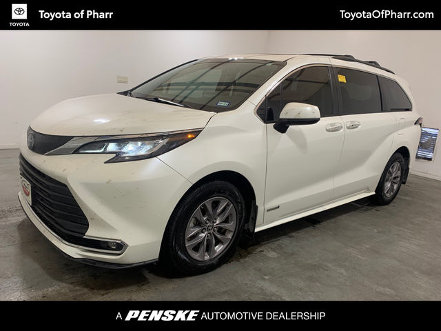 2021 Toyota Sienna XLE