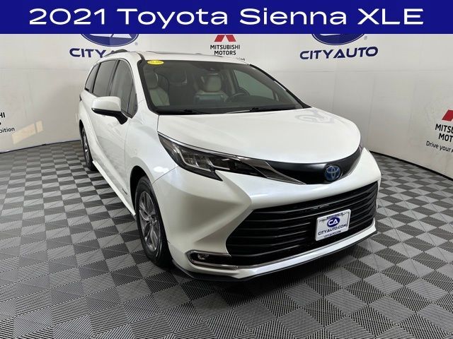 2021 Toyota Sienna XLE