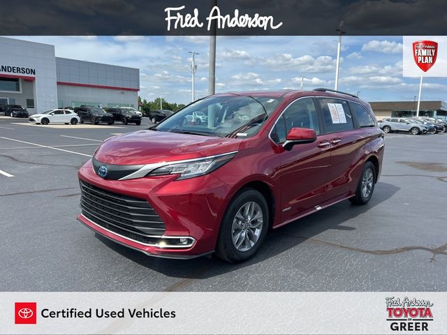 2021 Toyota Sienna XLE