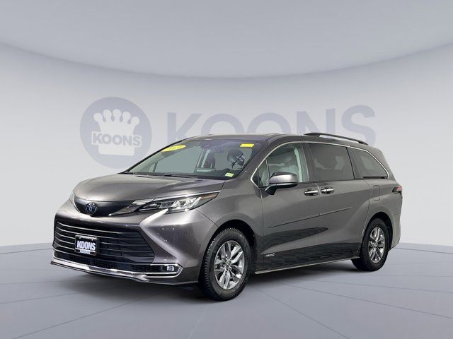 2021 Toyota Sienna XLE