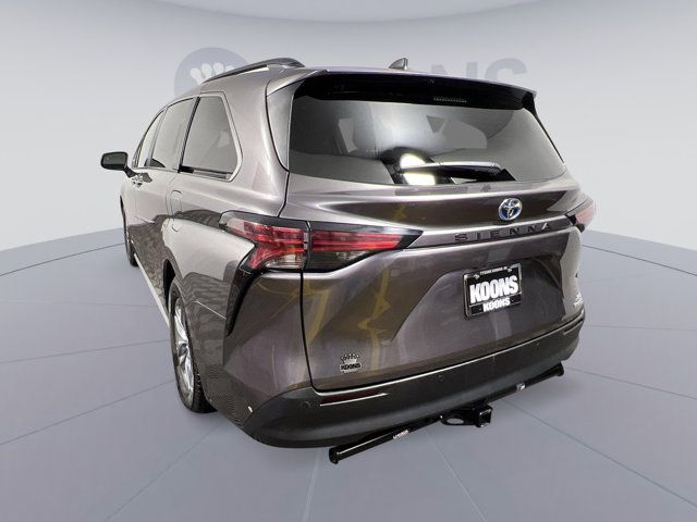 2021 Toyota Sienna XLE