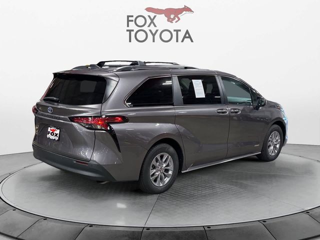 2021 Toyota Sienna XLE