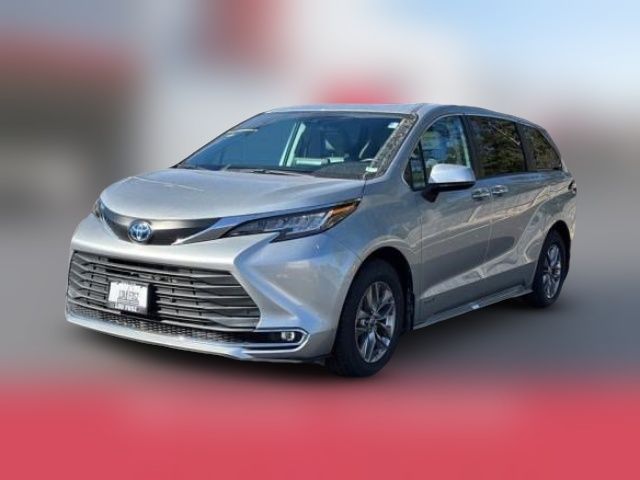 2021 Toyota Sienna XLE