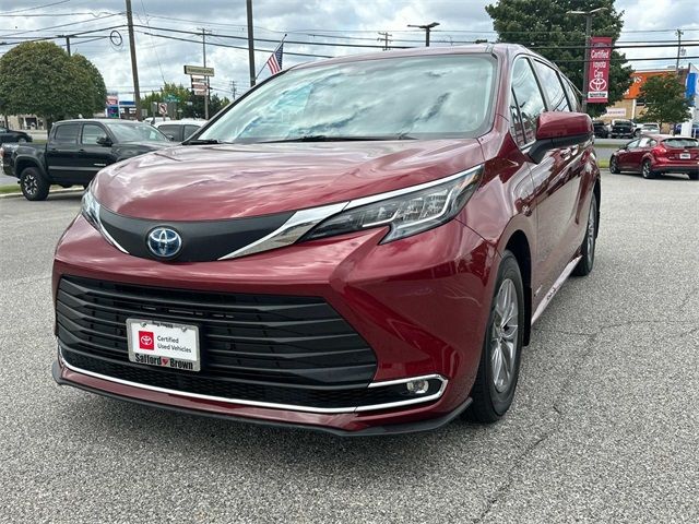 2021 Toyota Sienna XLE