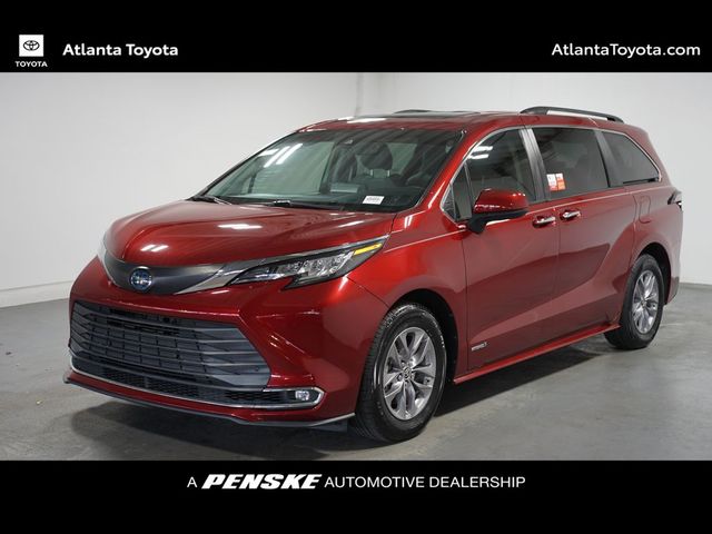 2021 Toyota Sienna XLE