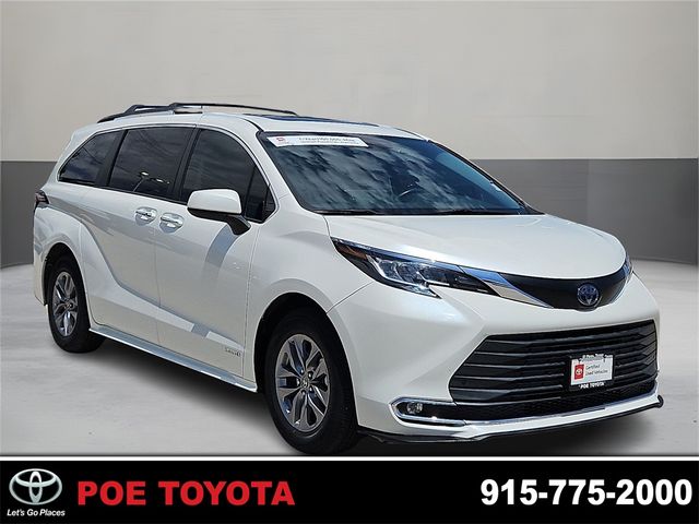 2021 Toyota Sienna XLE