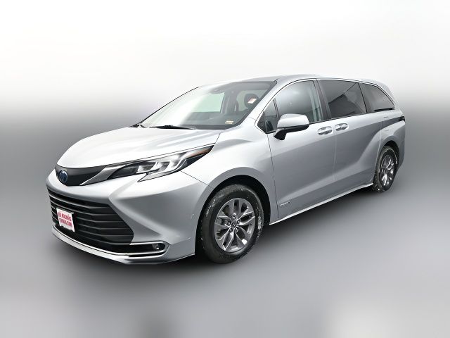 2021 Toyota Sienna XLE