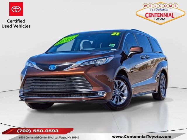 2021 Toyota Sienna XLE