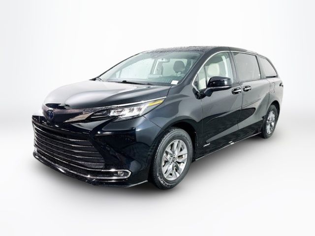 2021 Toyota Sienna XLE