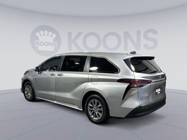 2021 Toyota Sienna XLE