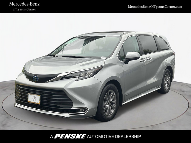 2021 Toyota Sienna XLE