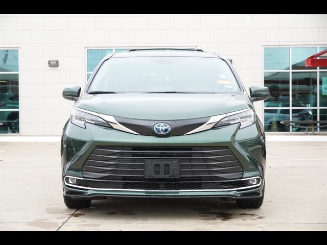 2021 Toyota Sienna XLE