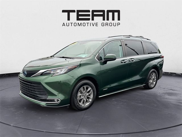 2021 Toyota Sienna XLE