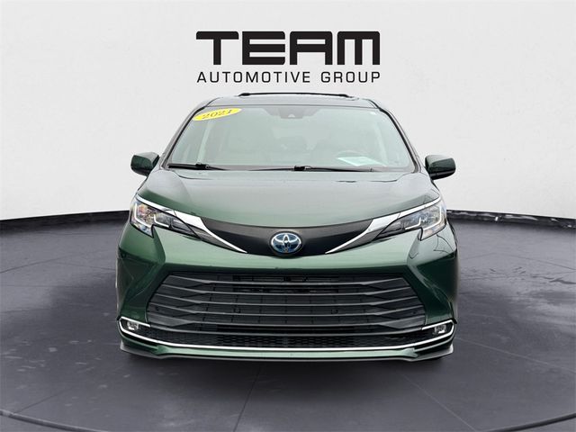 2021 Toyota Sienna XLE